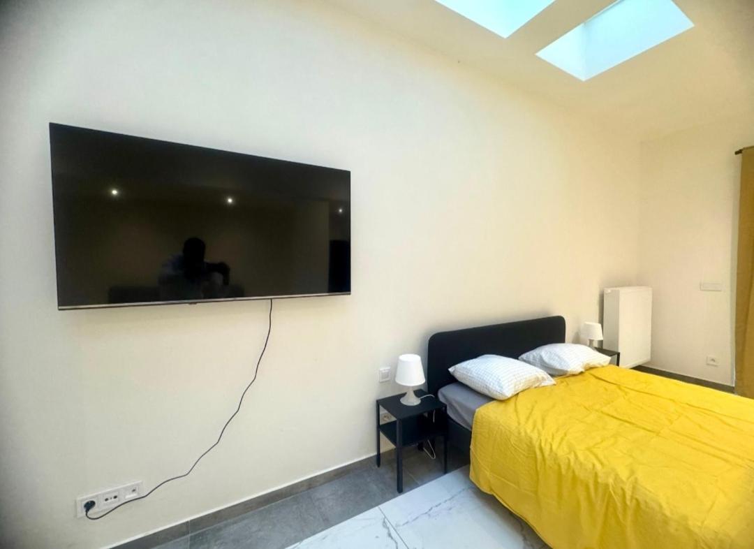 Urban Loft & Courtyard